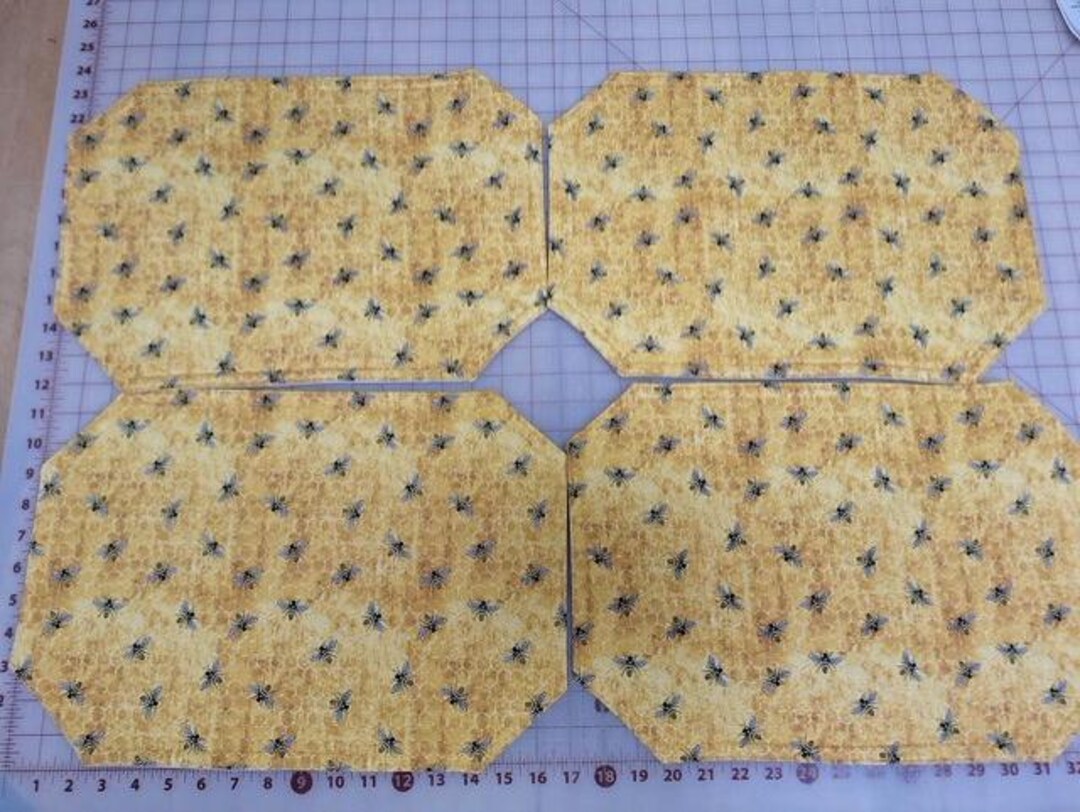 Busy Bee N Honeycomb Place Mats PM225-PM227 - Etsy