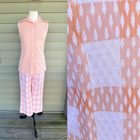 Vintage 70s 2 Piece Pants and Top/ Flares/ Sleevel