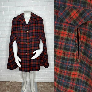 Vintage 70s Plaid Wool Cape/ Tartan Style Plaid/ Heller Sport/ Christmas Cape/ 1970s/ Made in Germany/ SMALL/ MEDIUM