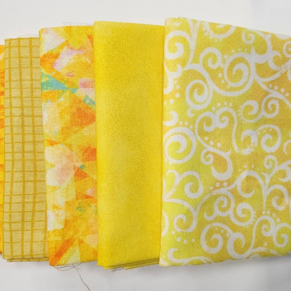 Fat Quarters. Set of five Yellow, 100% Cotton Quilting Fabric. Fat Quarter Bundle, Blender fabric, Quilt Fabric.