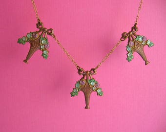 Dainty Flower Bouquet Necklace - Victorian Revival