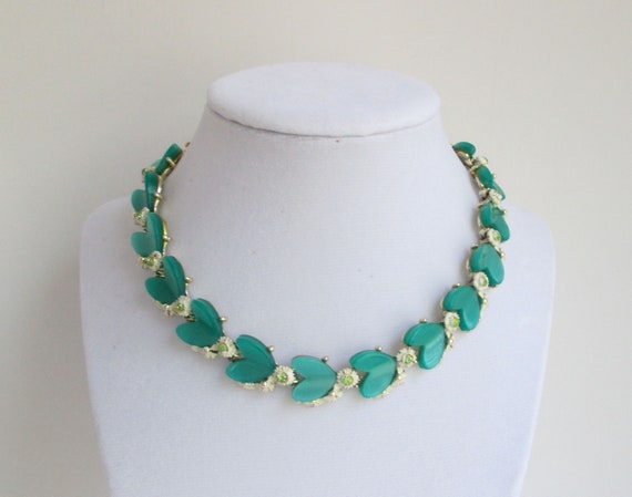 Vintage 50s Green Thermoset Necklace with Floral … - image 1