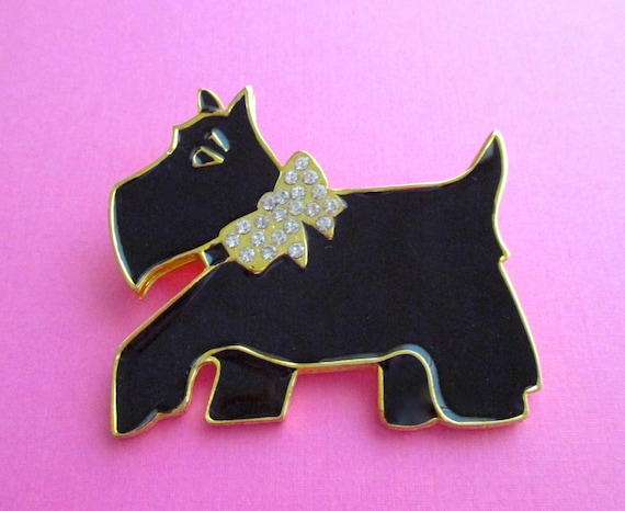 Well Dressed Designer Scottie Dog Pin - Signed Dot