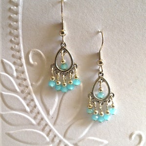 NEW! Gorgeous, Light & Airy Aqua Dangle Drop Earrings