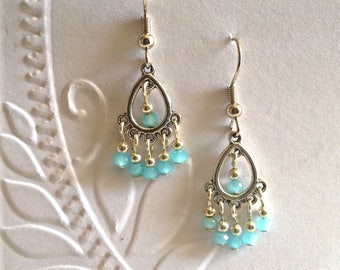 NEW! Gorgeous, Light & Airy Aqua Dangle Drop Earrings