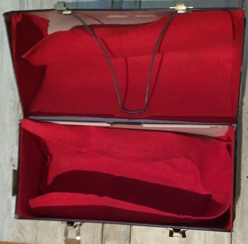 Vintage Dome Top Lunch Box