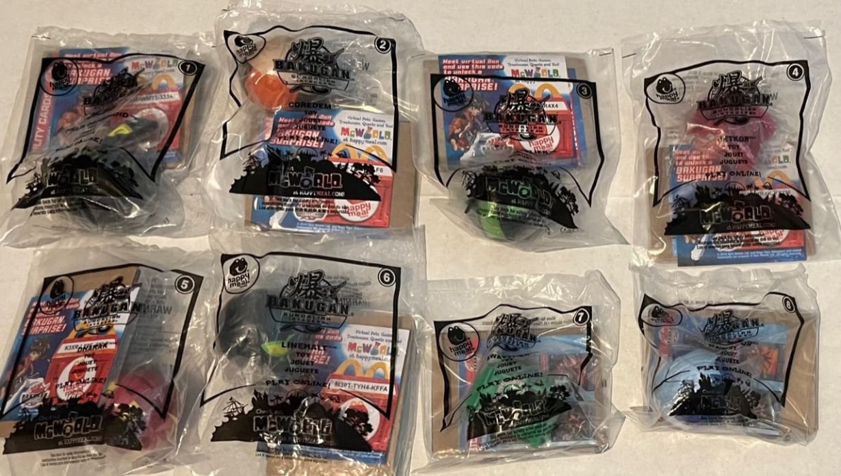 Lot of Bakugan Battle Brawler Balls 18 Total Figures Retro Toys With Travel  Case and Cards -  Canada