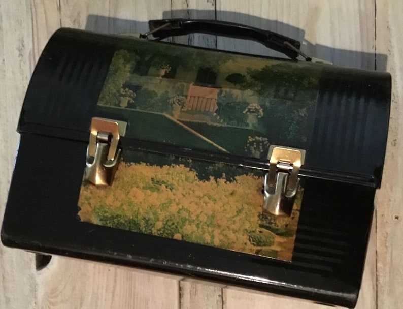 Vintage Dome Top Lunch Box