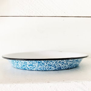 Rustic 8.25&quot; Enamelware Pie Pan with Blue Fine Spatter Backside and Black Trim/Rustic Enamel Pie Pan