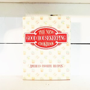 1986 Hardcover Edition of The New Good Housekeeping Cookbook Vintage Cookbook