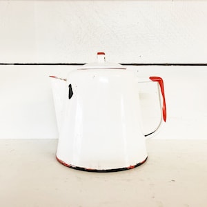 Small Rustic White and Red Trimmed Enamelware Kettle/Farmhouse Kitchen Decorative Enamelware Tea Pot/Shabby Chic Enamelware/Coffee Maker
