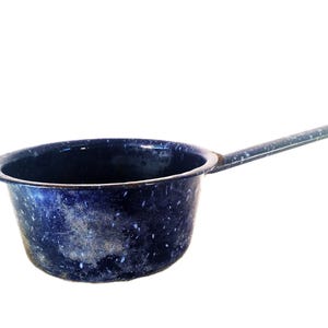 Kleiner rustikaler blau-weiß gesprenkelter Emailletopf / rustikaler blauer Emailletopf / shabby chic blauer Emailletopf