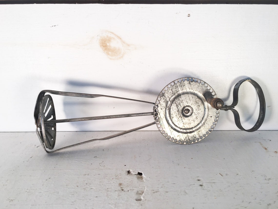 Vintage Farmhouse Kitchen Turbine Egg Beater/collectible Etsy