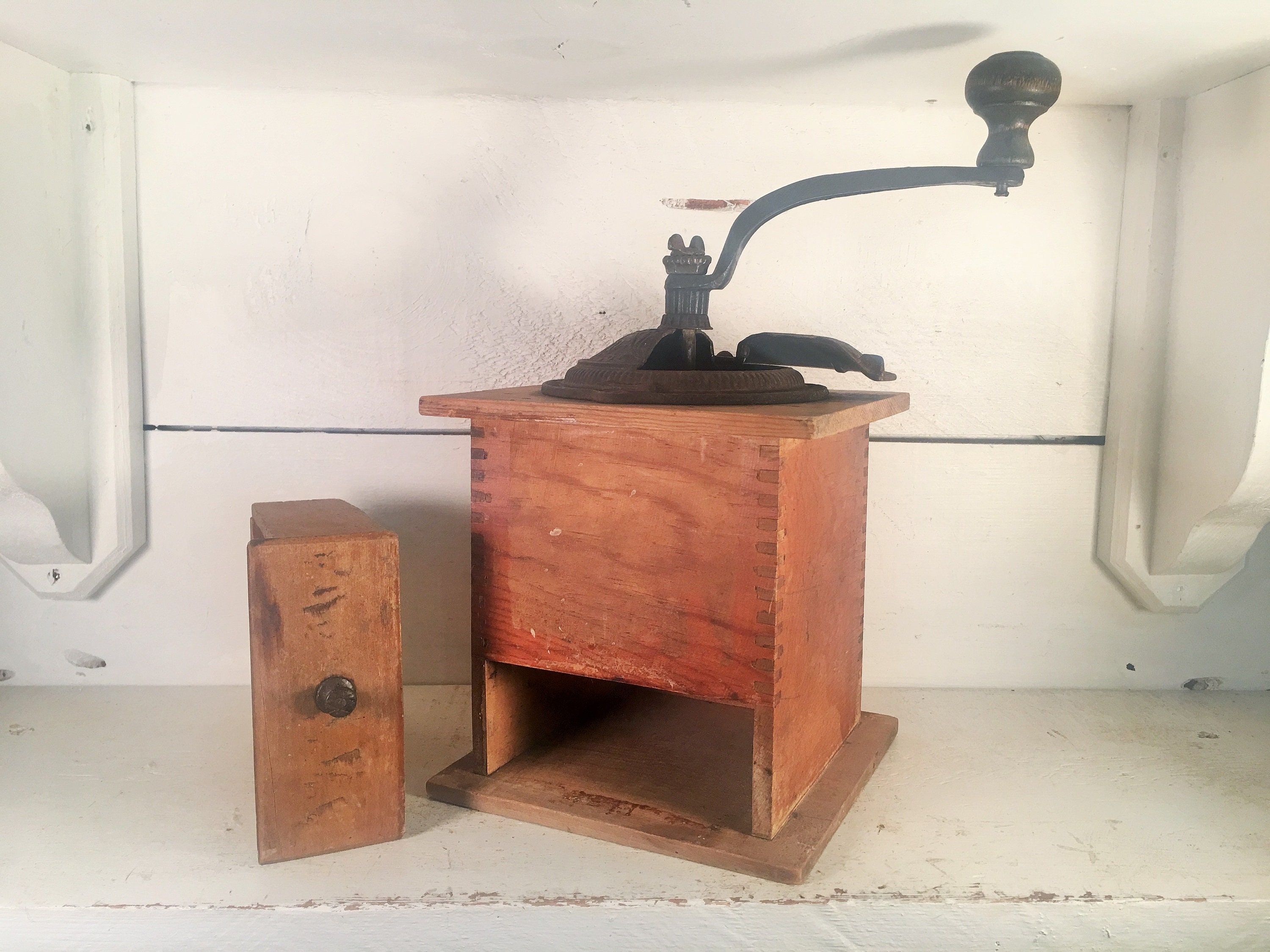 arcade mfg co coffee grinder