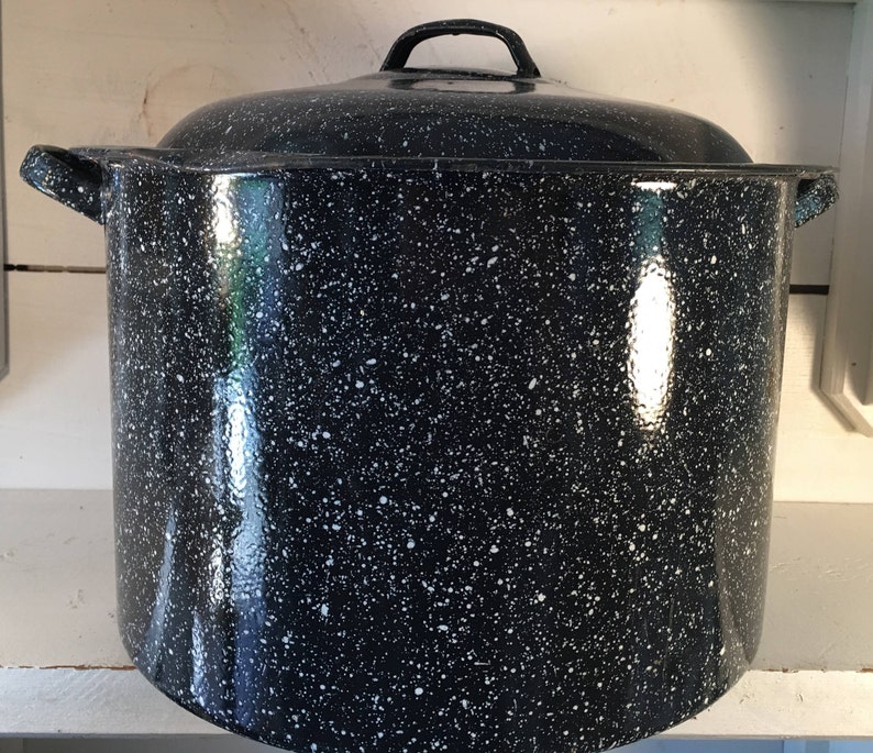Large Black And White Graniteware Stock Pot With Original Lid Image 0