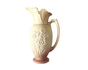 Vintage rompkunst aardewerk kan Mardi Gras of Granada Line crème en roze gearceerde matte afwerking Model 66-10