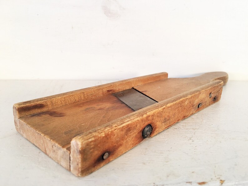 Primitive Wooden Steel Small Handheld Cheese Slicer Farmhouse Kitchen Antique Shabby Chic Hand Tools Gadgets