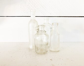 4 つの小さな透明なガラス瓶のコレクション/ファームハウス キッチン 4