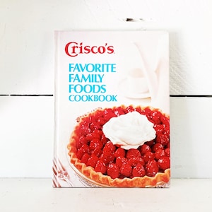 Edición firmada de tapa dura de 1973 del libro de cocina de alimentos familiares favoritos de Crisco Libro de cocina vintage