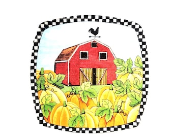 Keramisch bord van boerderij, shabby-chic schuur en pompoenscène