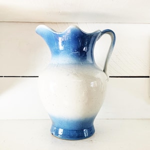 Brocca antica grande, brocca in gres americano, brocca grande per acqua e latte blu, brocca per decorazioni da cucina rustiche