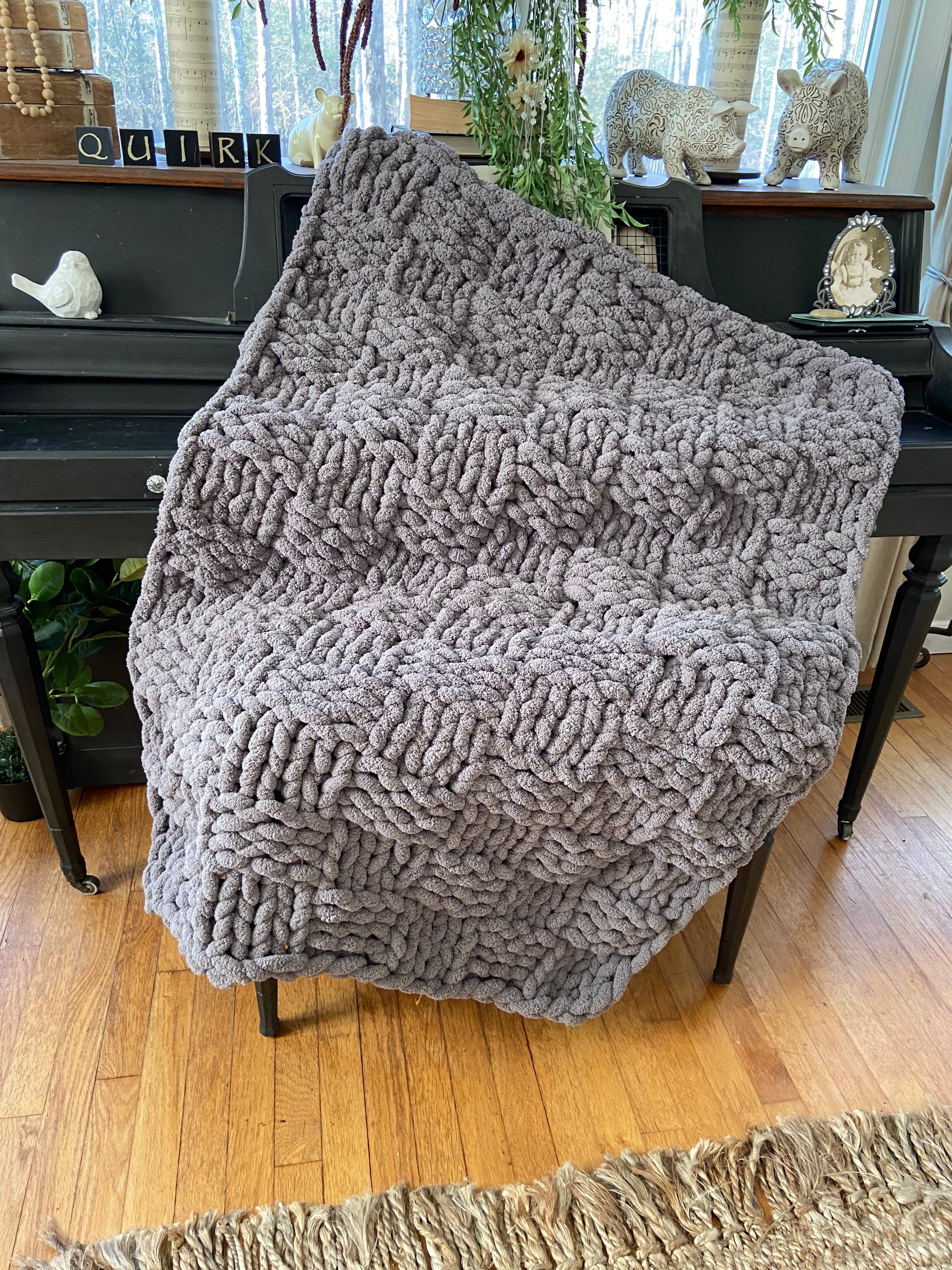 HOW TO HAND KNIT A CHUNKY CHENILLE BLANKET, BASKET WEAVE PATTERN 