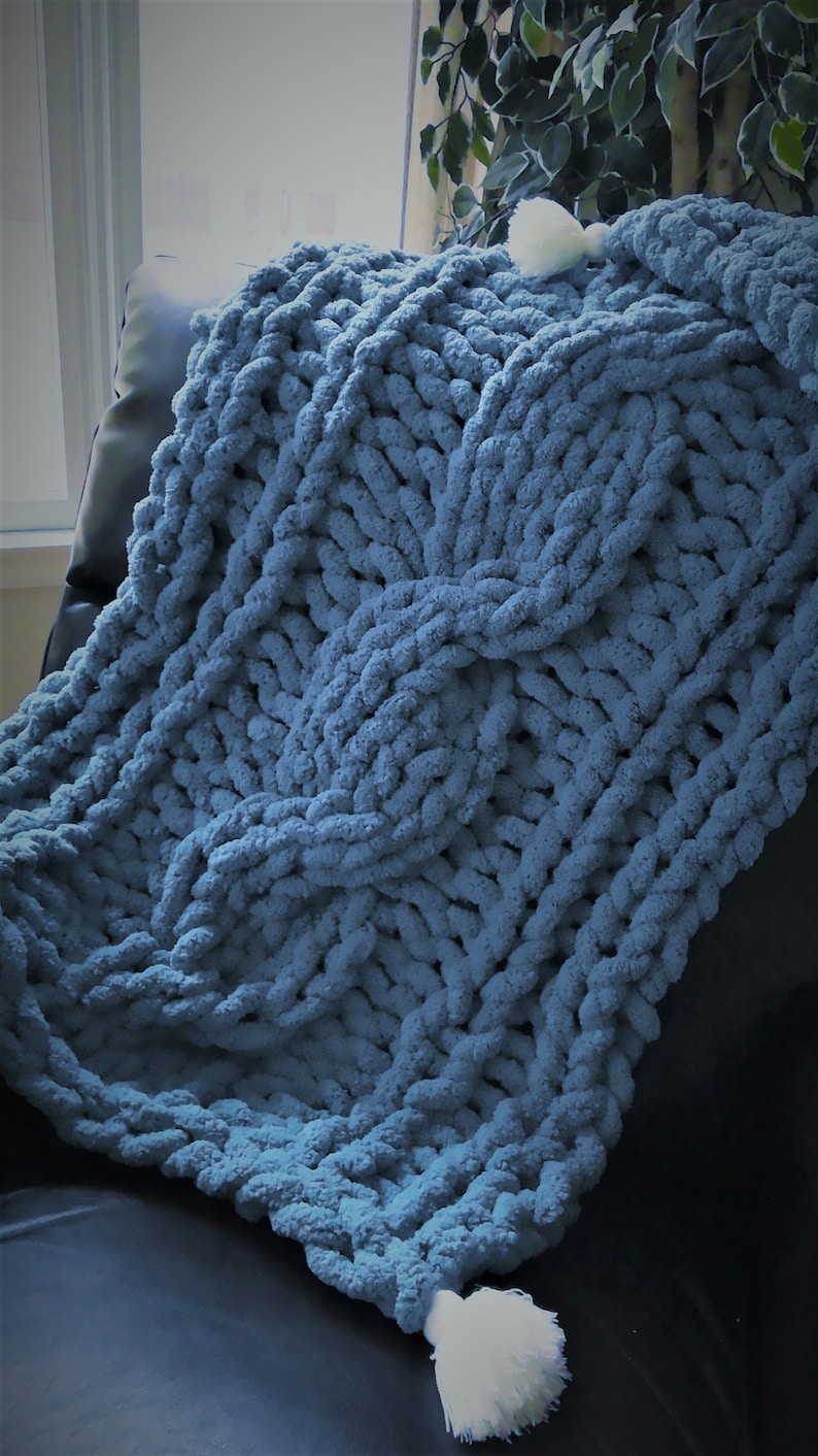 Chunky Knit Blanket, Cable Knit Chunky Chenille Throw Blanket, Hand