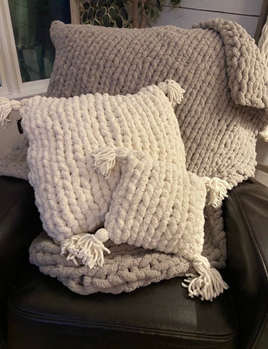 Cozy chunky yarn pillows with tassels. Handmade. 3 sizes. Etsy