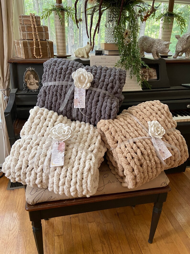 Large Chunky Cozy Hand Knit Chenille Throw Blankets, Giant Knit Throw