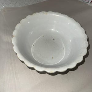 Antique Royal Ironstone China Warranted Scalloped 9” Bowl Crazing