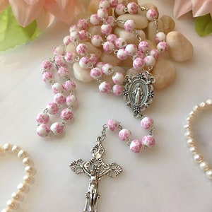 Pink Flower Rosary, Ceramic Floral Rosary, Miraculous Medal Rosary, Chinoiserie Rosary, Vintage Style Rosary, Catholic Gifts