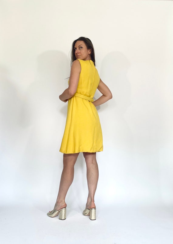 1960s dress vintage 60s yellow linen empire waist… - image 3