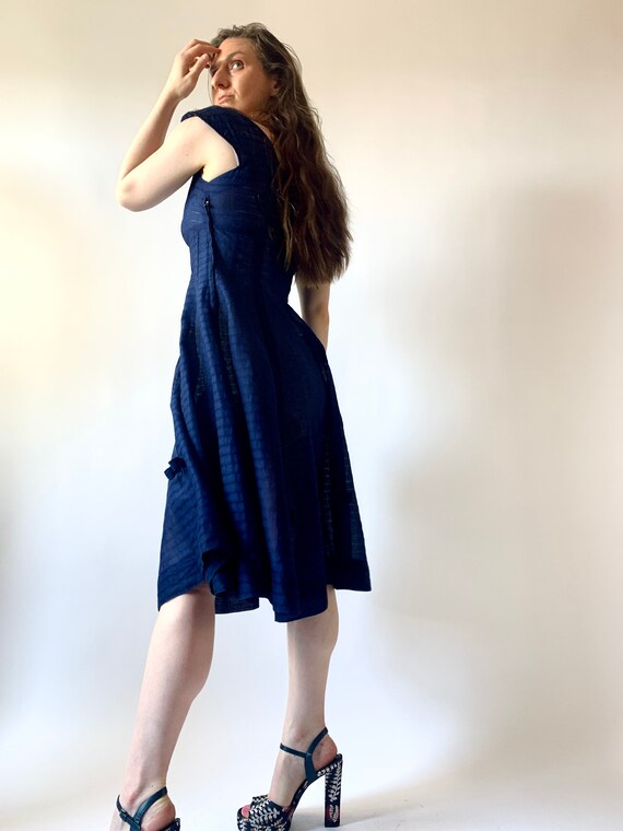 1950s dress vintage 50s sheer linen navy dress - image 3