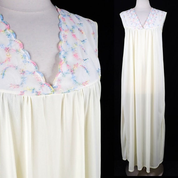 Vintage Pastel Yellow Nylon Long Nightgown Size S… - image 1