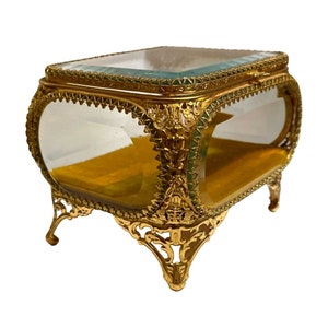 Vtg Ormolu Filigree Jewelry Casket Dresser Box Brushed Gold  Beveled Glass Hinged