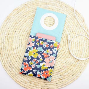 Funda para cargador de teléfono celular hecha a mano para smartphone