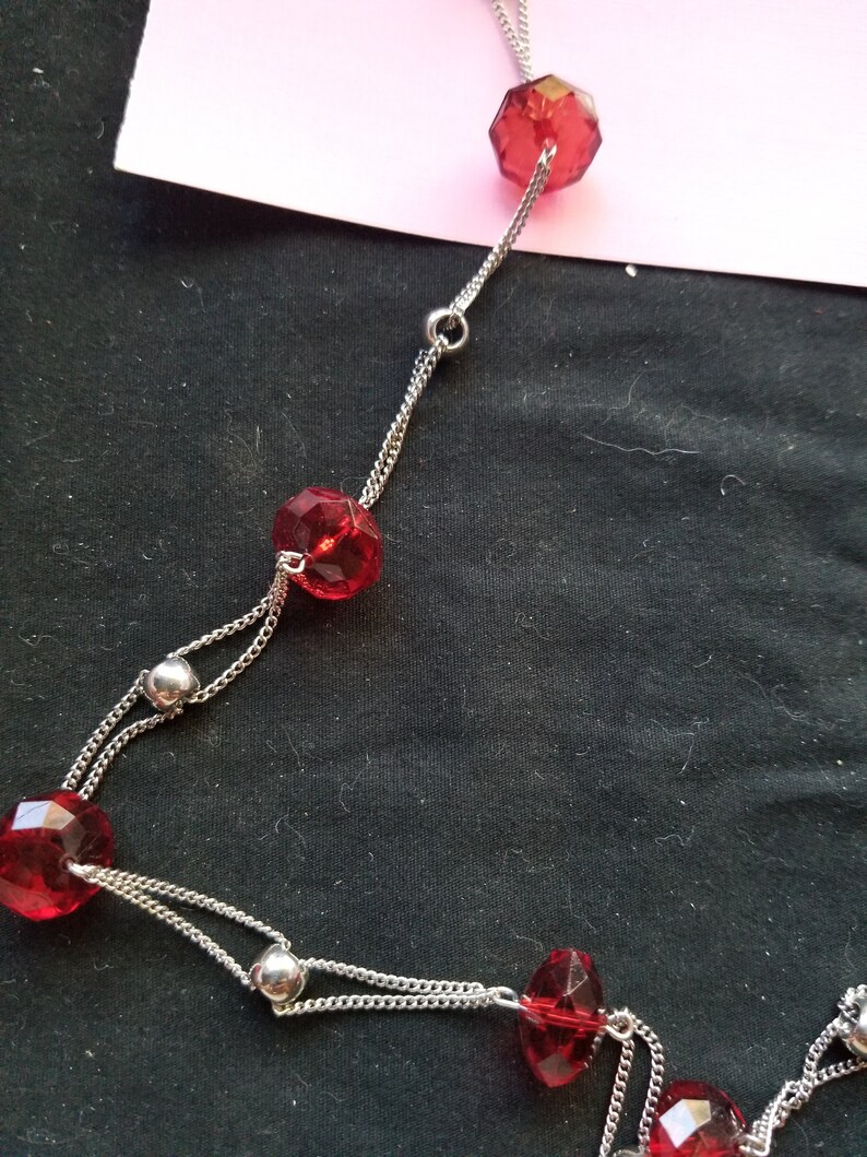 Necklace-Red beads And Silver chain 1980/'s