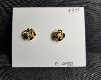 Metal Flower Earrings With Rhinestone