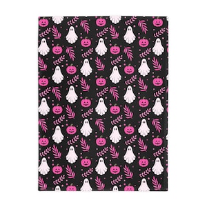 Spooky Ghost Fleece Blanket, Halloween Decor, Cozy Throw Blanket, Autumn Home Textile, Cute Ghost Pattern