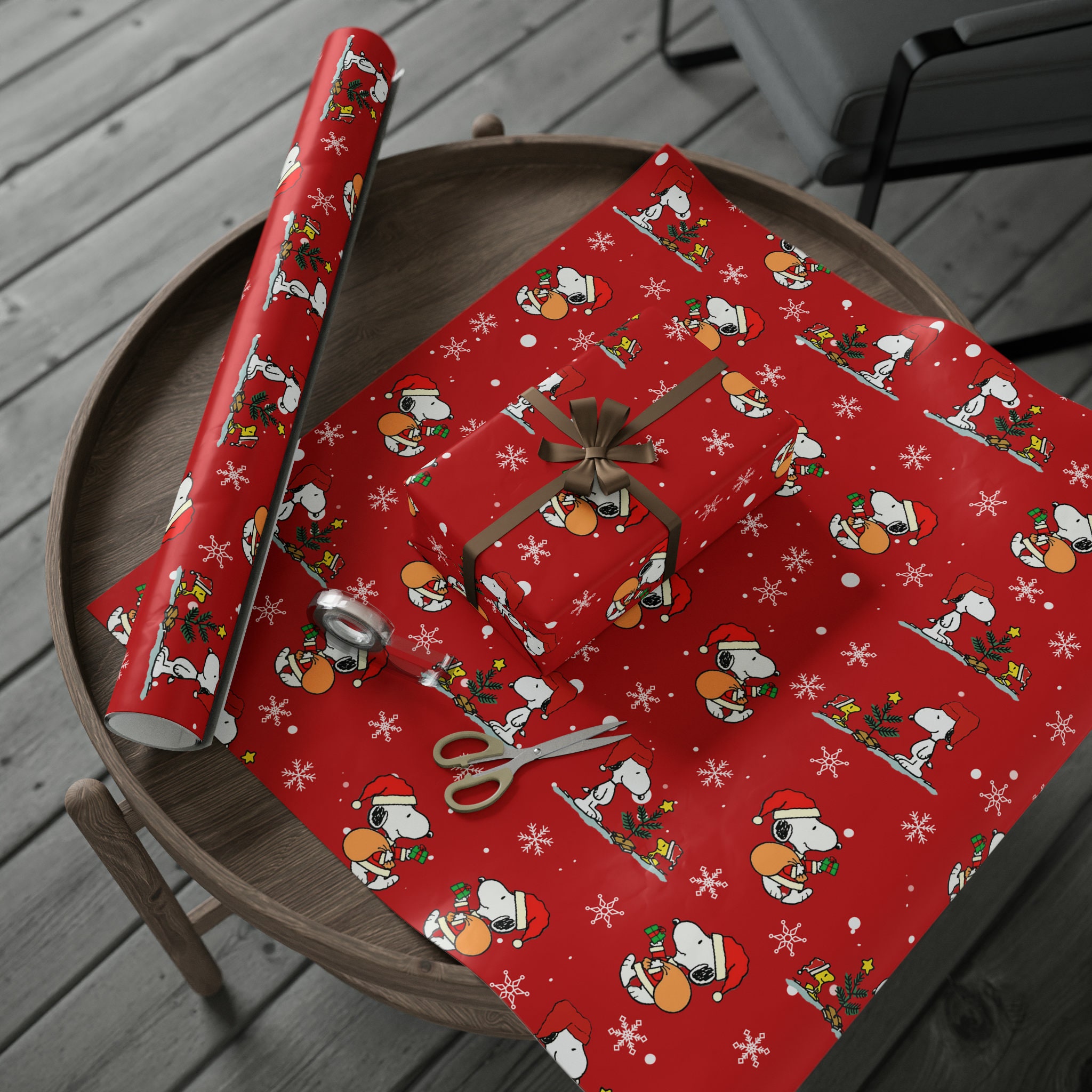 Peanuts Large Christmas Gift Bag With Tissue Paper