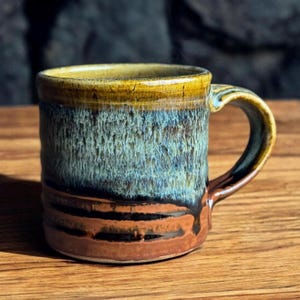 Handmade Pottery Mug – 12 oz Ceramic Coffee or Tea Cup – Wheel Thrown Stoneware – Microwave & Dishwasher Safe – Kent Harris Pottery
