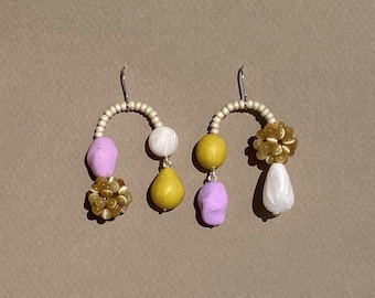 Brincos móveis assimétricos, brincos coloridos incompatíveis, brincos abstratos, brincos únicos