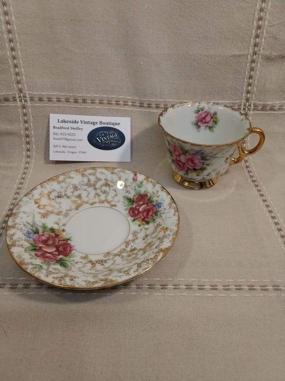 Vintage English Tea cup and Saucer set, Rose pattern.