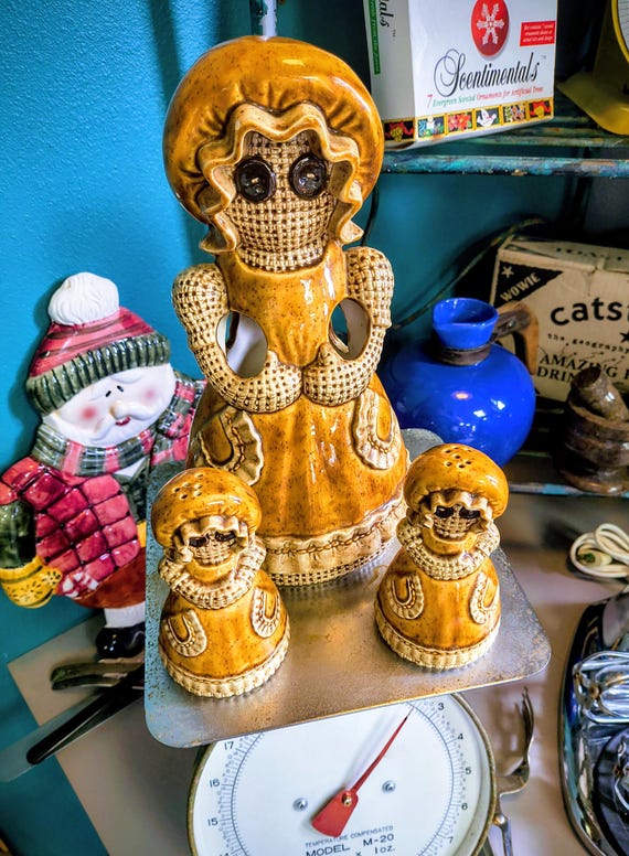 Mid century Sitte kitchen utensil holder button eye, farmhouse