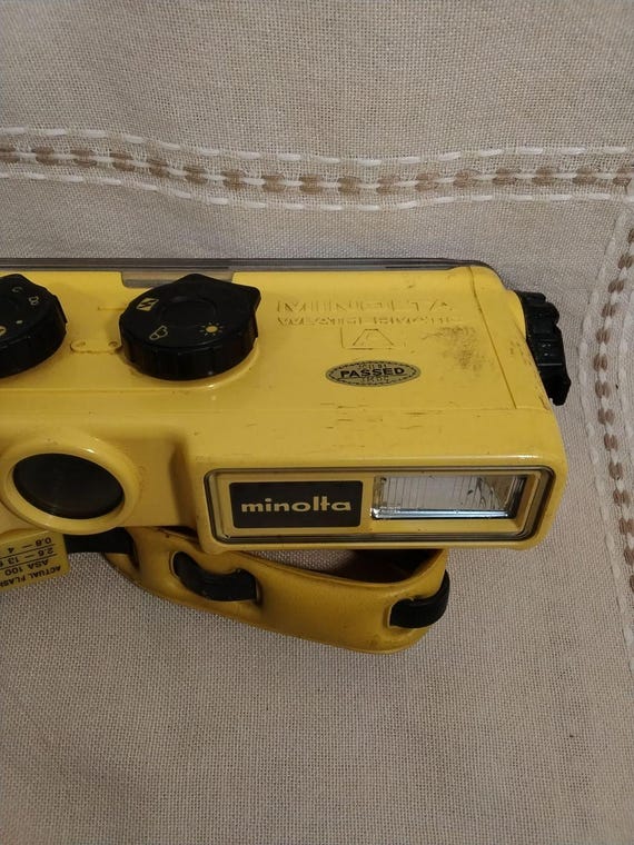 Vintage Minolta Weathermatic A 110 Film Camera – Waterproof