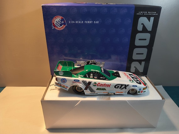 John Force NHRA 1:24 Castrol Funny Car Action Die Cast