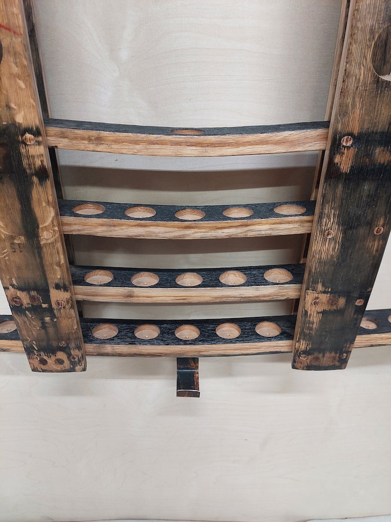 Bourbon Barrel Stave Pool Cue Rack / Billiard Shelf Bild 8
