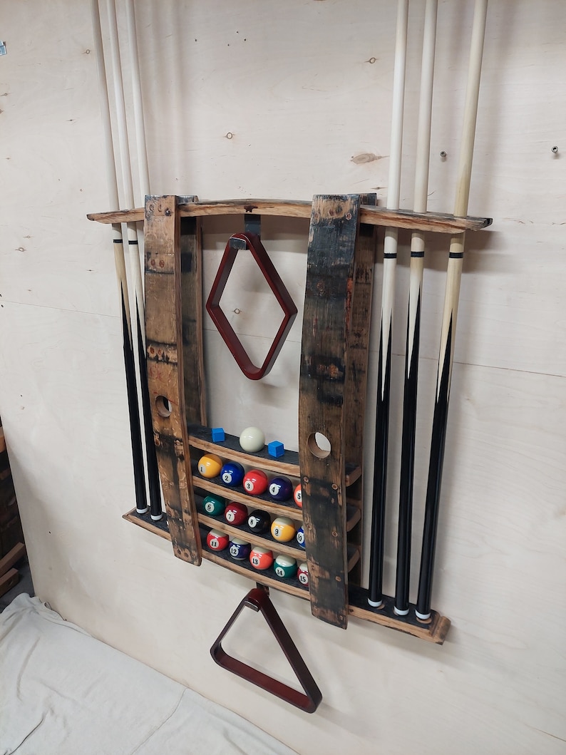 Bourbon Barrel Stave Pool Cue Rack / Billiard Shelf Bild 2