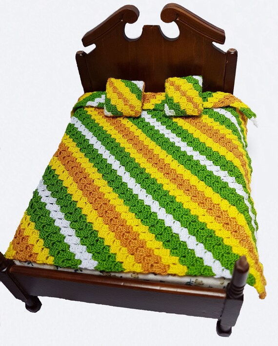 crochet dollhouse blanket