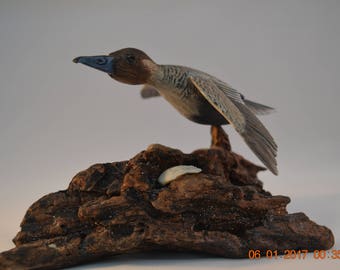 Livanbirds, Kaczka w locie, rzeźbiony ptak, sztuka, kaczka, rzeźba ptaka, rzeźby ptaków, ptactwo wodne, pióra, prezent w postaci ptaka, sztuka i przedmioty kolekcjonerskie